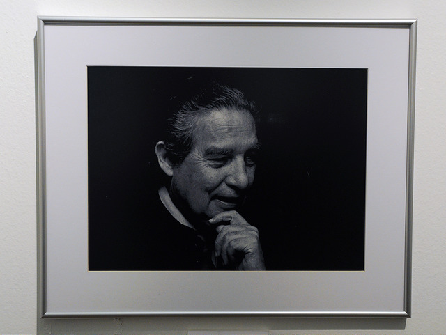 A 20 años de su muerte, rinden homenaje a Octavio Paz