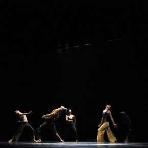 9045339181_863945176f_z