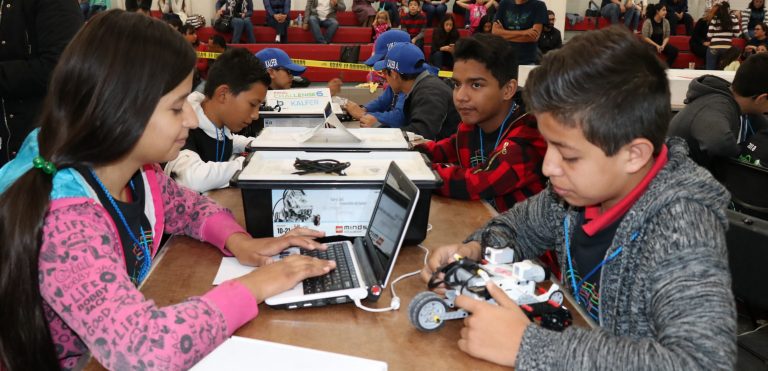 Estudiantes de Aguascalientes participarán en concurso nacional de robótica y matemáticas