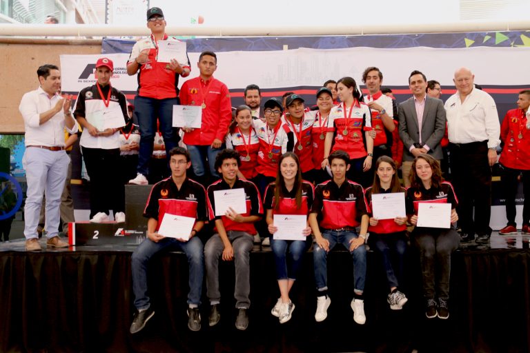 Finaliza programa F1 School Mexico del Instituto para el Desarrollo de la Sociedad del Conocimiento de Aguascalientes
