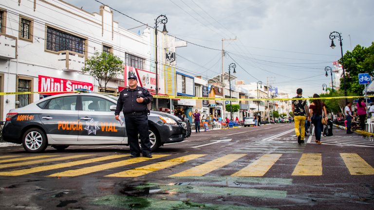 Operativo de vialidad por desfile del Día del Trabajo en Aguascalientes