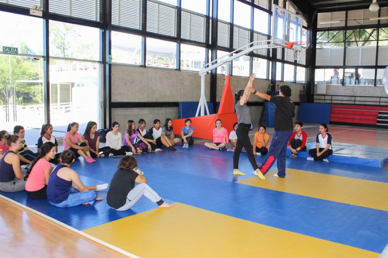 Entrenadora deportiva de la Autónoma de Aguascalientes elabora proyecto para combatir obesidad y sobrepeso