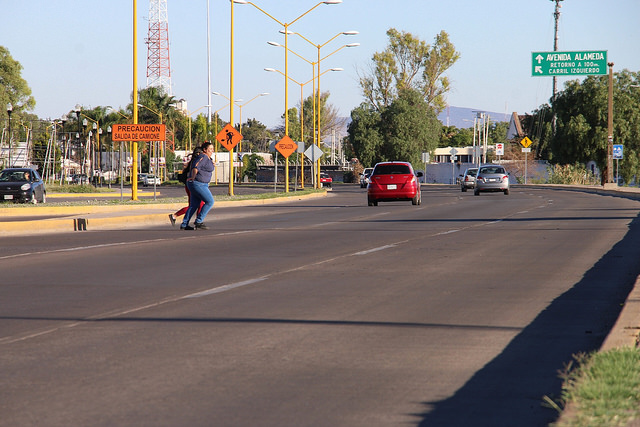 Podrían instalar semáforos en Gómez Morín
