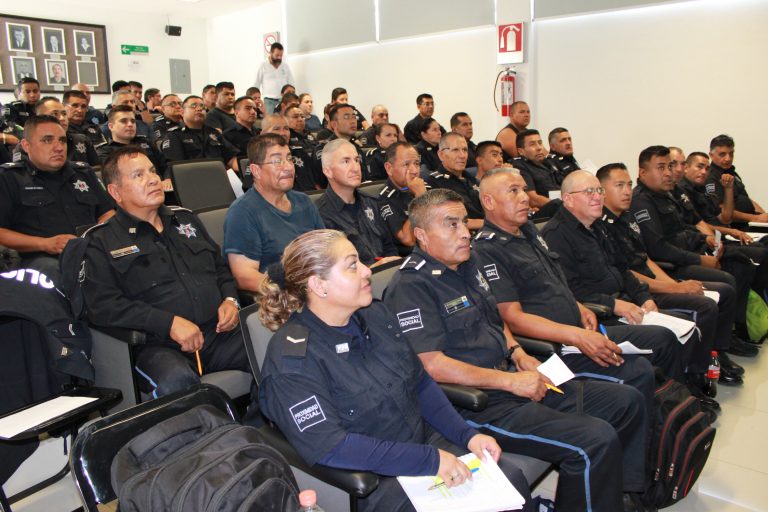 Policías de Jesús María y San Francisco de los Romo, en Aguascalientes, están en curso de competencias básicas