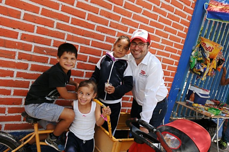 Más recursos para combatir la deserción escolar: Lozano Rivera Río