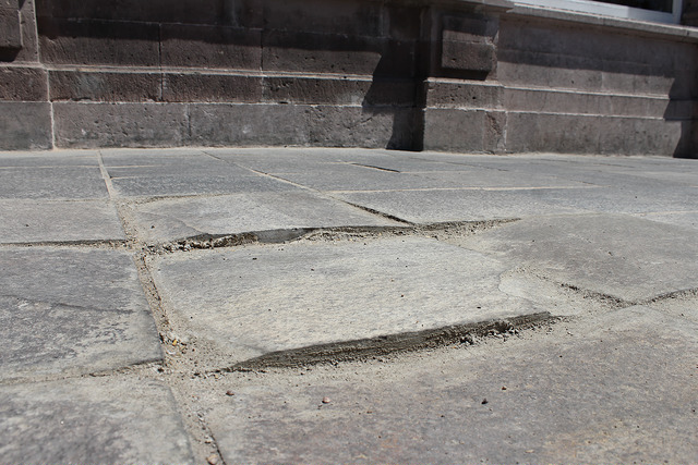 En muchas zonas de Aguascalientes es poco viable poner adoquín o adocreto en lugar de concreto