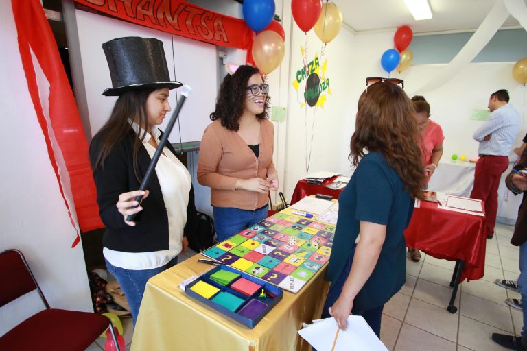 Realizan estudiantes de lenguas extranjeras, de la Autónoma de Aguascalientes, Jornada Académica y Cultural