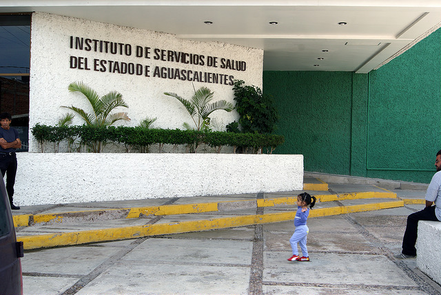 Reconocen trayectoria de jubilados del Instituto de Servicios de Salud del Estado de Aguascalientes
