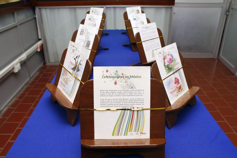 Se inaugura la exposición filatélica Celebraciones de México, en la Autónoma de Aguascalientes