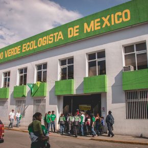 28244687828_92ab56f00a_z