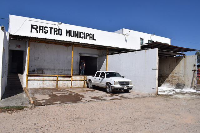 Evalúan reubicación de rastro y forrajera de la mancha urbana de Aguascalientes