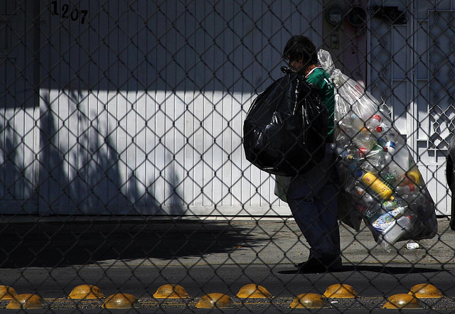 Presentan iniciativa para inhibir la utilización de bolsa de plástico en Aguascalientes
