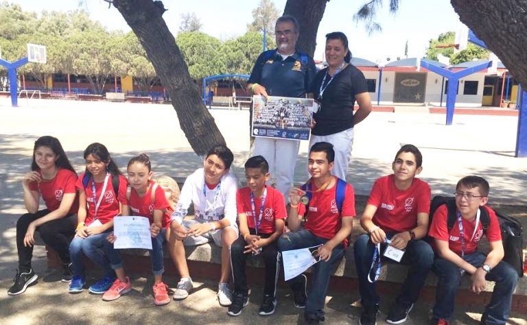 Julia Muñoz y Víctor Jaramillo obtuvieron medalla de bronce en olimpiadas de matemáticas