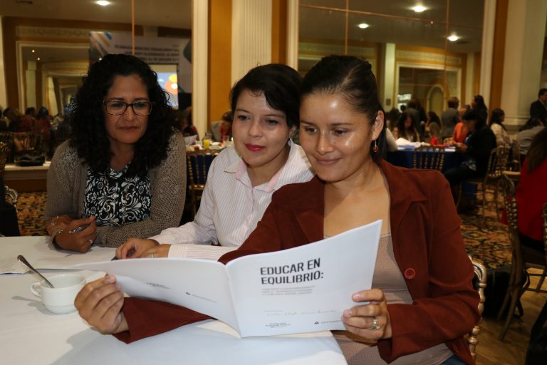 Imparten taller de educación sicoemocional a docentes de Aguascalientes