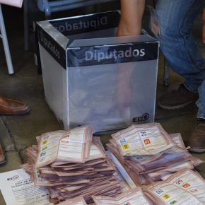 28273254707_9c42aff2f7_z