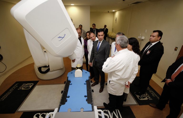 IMSS inauguró nuevas aulas de enseñanza del Hospital de Oncología del Centro Médico Nacional