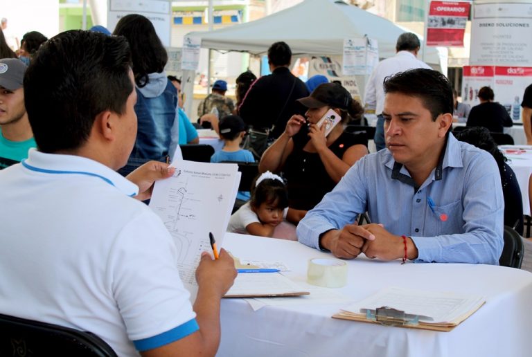 Participan 15 empresas en la Segunda Jornada de Empleo Cosío 2018, en Aguascalientes