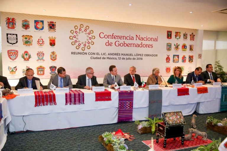 Se reúnen gobernadores con Andrés Manuel López Obrador