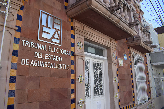 Tribunal Electoral de Aguascalientes excedió sus facultades: Guillermo Gutiérrez