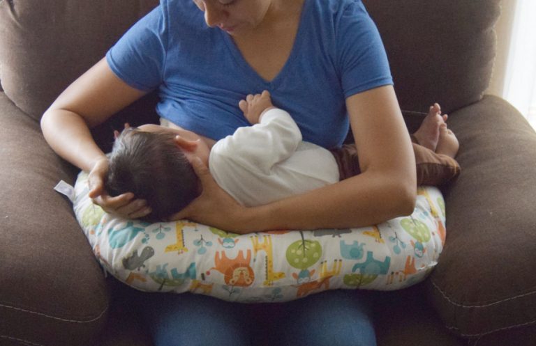 Lamenta Liga de la Leche el foro de lactancia sin mujeres