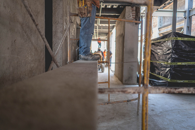 Se quejan constructores de Aguascalientes de la inseguridad en pozos y viviendas en construcción