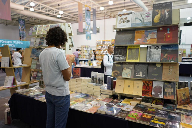 Los universitarios leen más