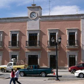 25147766573_bb4918913d_z