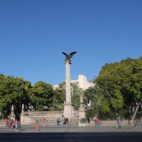 30084377977_82c26642d2_z