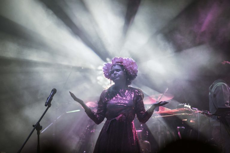 Mantenlo prendido | La Bomba Estéreo en Aguascalientes