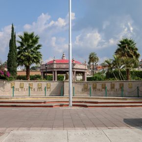 35796887391_41073e5598_z