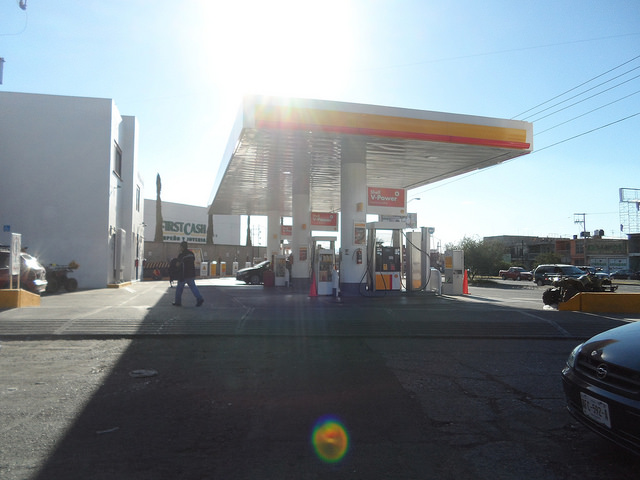 Inviable, quitar impuesto a gasolinas: Morena