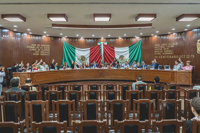 Síndicos, regidores y alcaldes de Aguascalientes podrán hacer campaña desde cabildos