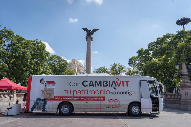 Atiende el Infonabús a trabajadores de Aguascalientes sobre dudas en su crédito del Infonavit