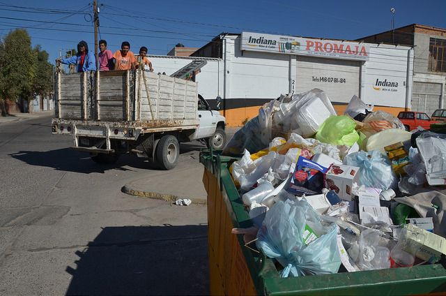 Dirección de Limpia impone 300 multas al mes, en Aguascalientes