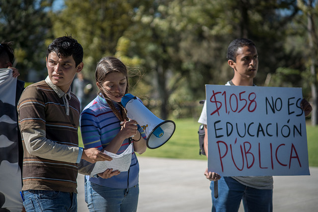 Se manifiestan miembros de Unión Estudiantil en la Autónoma de Aguascalientes