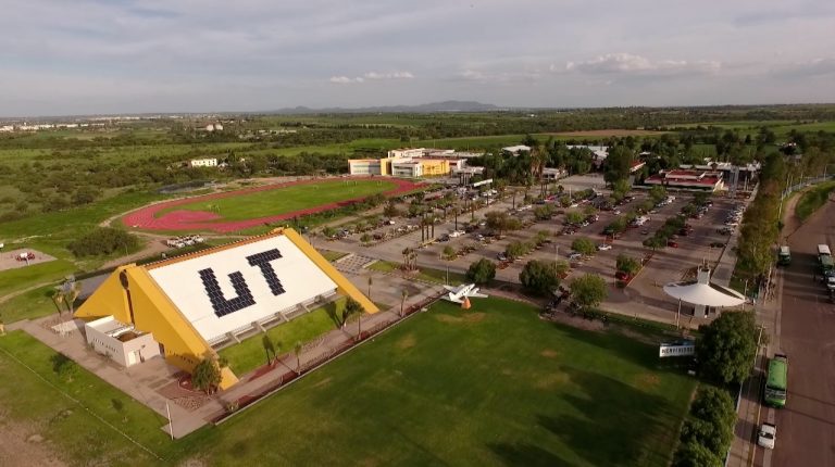 UT Aguascalientes celebra ceremonia de graduación de ingenierías