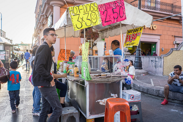 Hay 6 mil vendedores de alimentos en vía pública