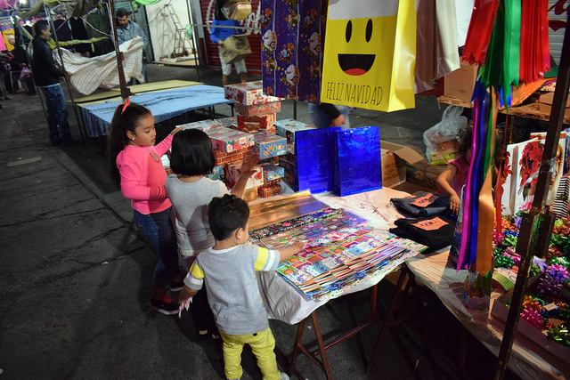 Entrega SSPE regalos de Navidad en Aguascalientes