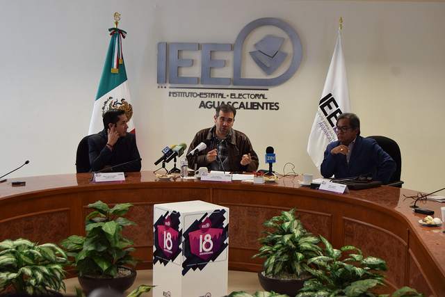 Visita al IEE de Aguascalientes el consejero presidente del INE