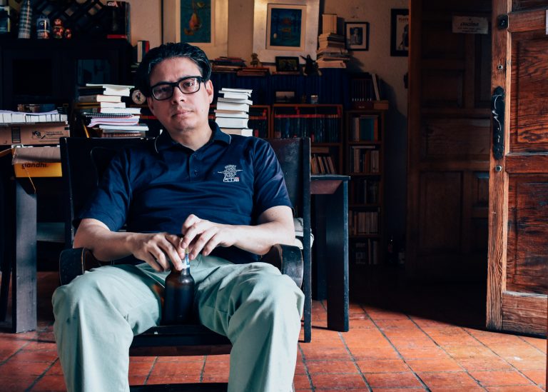 En literatura, nada es lo que parece | Entrevista a Luis Bugarini, sobre Papeles de Myra Hindley