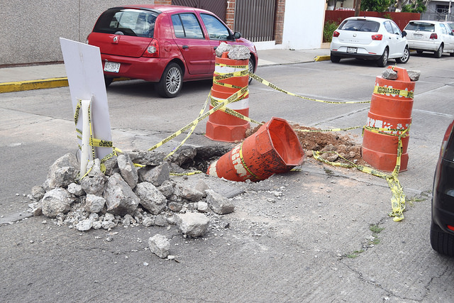 En la Miravalle, Aguascalientes, se reparó socavón que provocó daño a tuberías antiguas