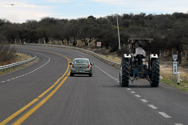 Empresarios invierten y generan empleo en ensambladora de tractores