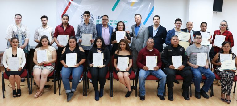 Preparatoria Abierta en Centros Crecer y Casa del Adolescente, en Aguascalientes