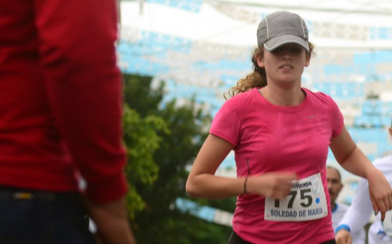 Operativo de vialidad con motivo de la Carrera Atlética de la Mujer en Aguascalientes