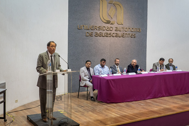 Catedrático de la Autónoma de Aguascalientes asume presidencia de la Asociación de Médicos Veterinarios