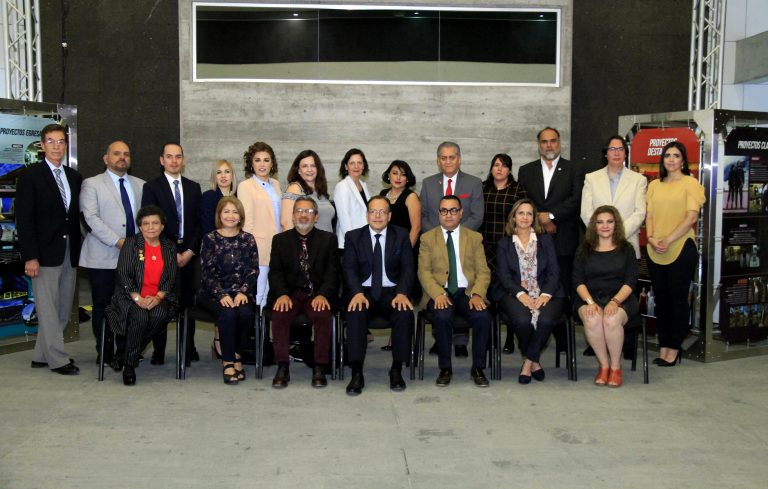 Preside Autónoma de Aguascalientes asamblea de Asociación de universidades para el interiorismo y diseño