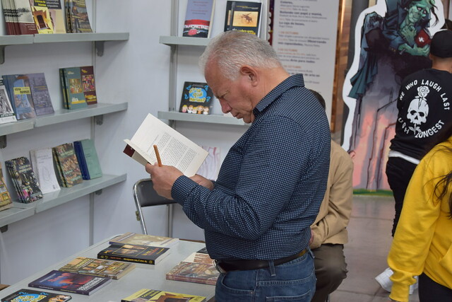 Disminuye población lectora en el país