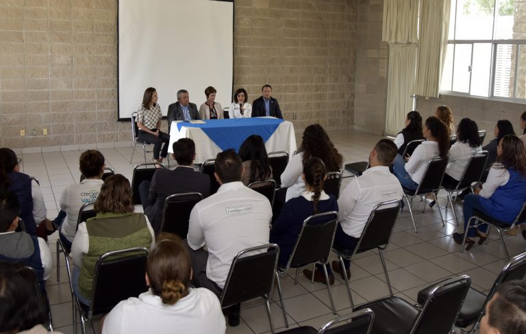 Karla Yazmín Esparza Lazalde es la procuradora de Protección de Derechos de Niñas, Niños y Adolescentes en Aguascalientes