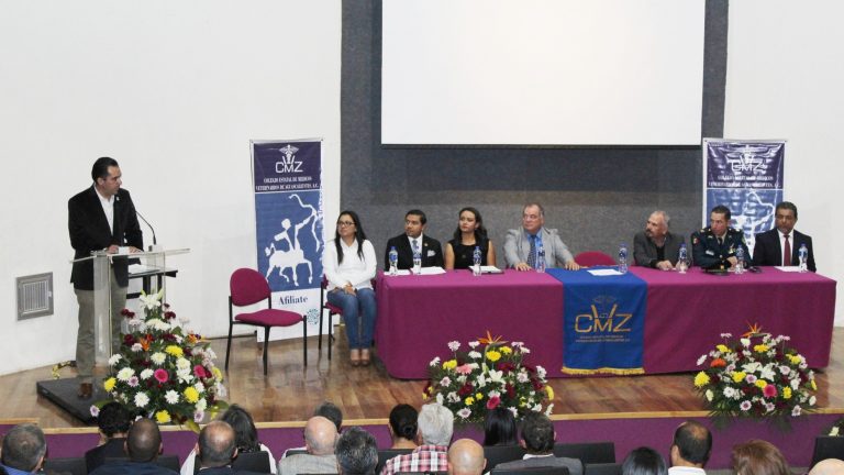 Trabajo de médicos veterinarios es fundamental en el desarrollo del sector pecuario