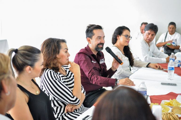 Se reúne Arturo Ávila con la Barra de Abogados de Aguascalientes